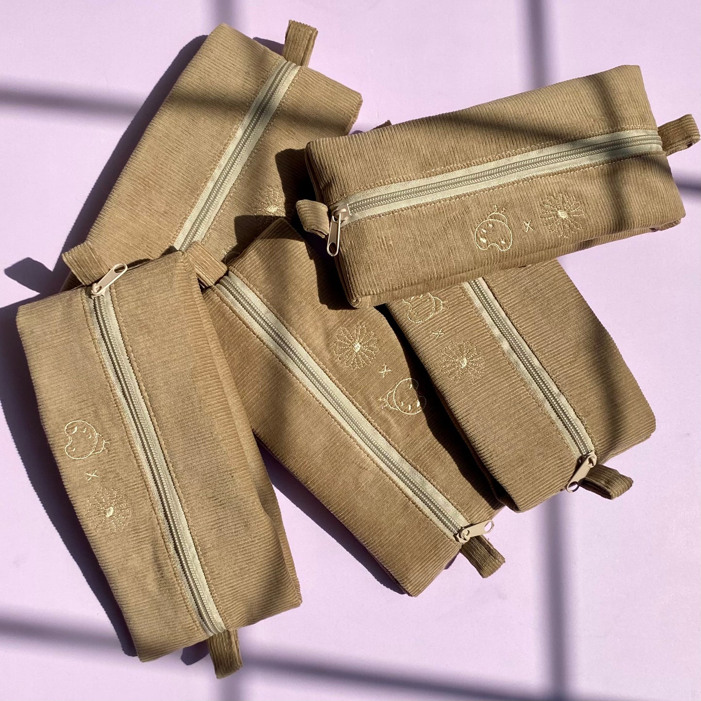 Lapicera de tela de pana x Atelier Koa